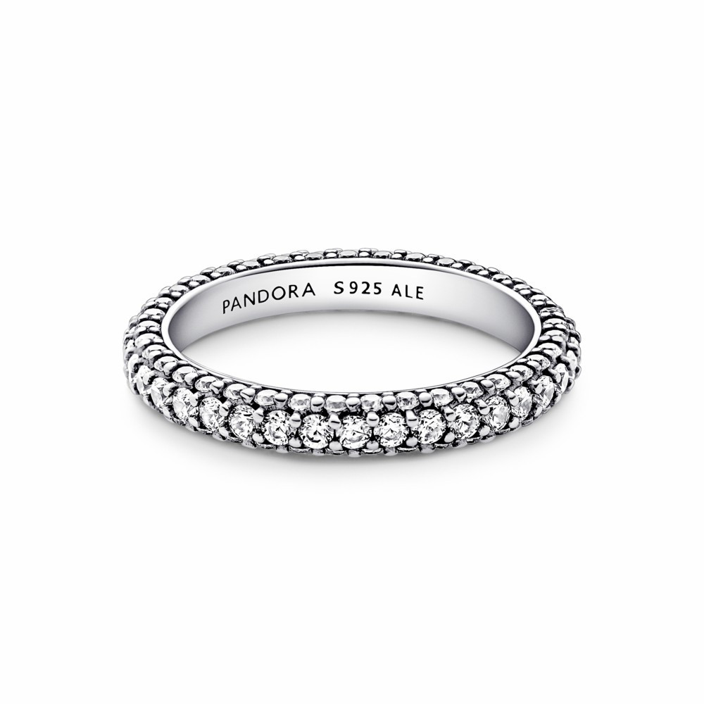 Anillo Pandora Fila de Circonitas en Pavé