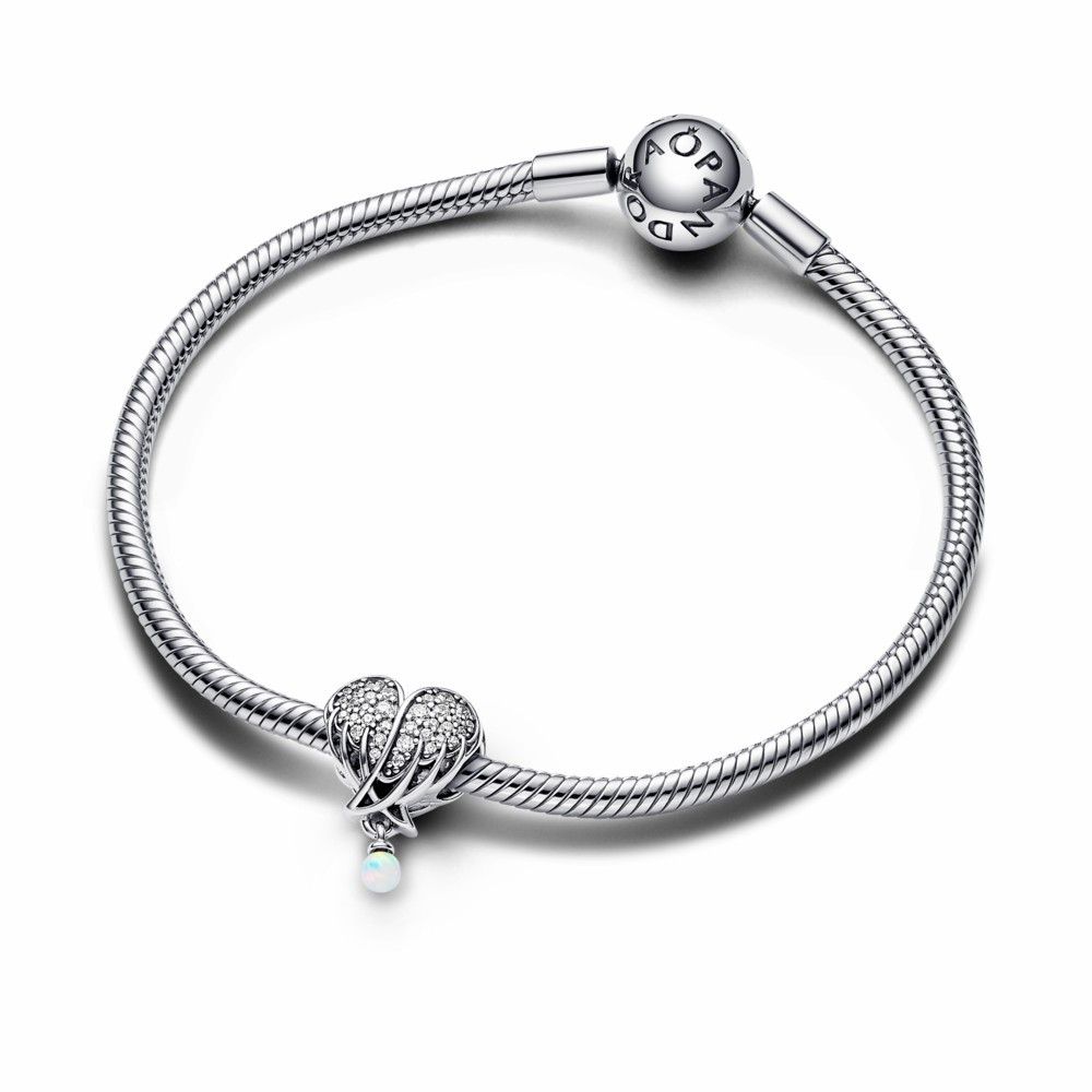 Charm Pandora Alas de Ángel brillante en forma de corazón