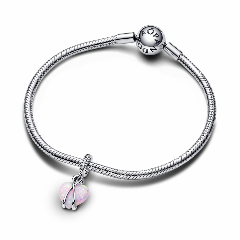 Charm Pandora colgante con forma de corazón opalescente de mama
