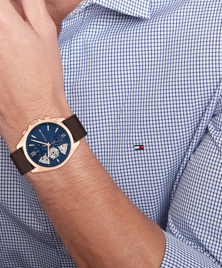 RELOJ TOMMY HILFIGER BAKER AZUL, ROSADO Y MARRON