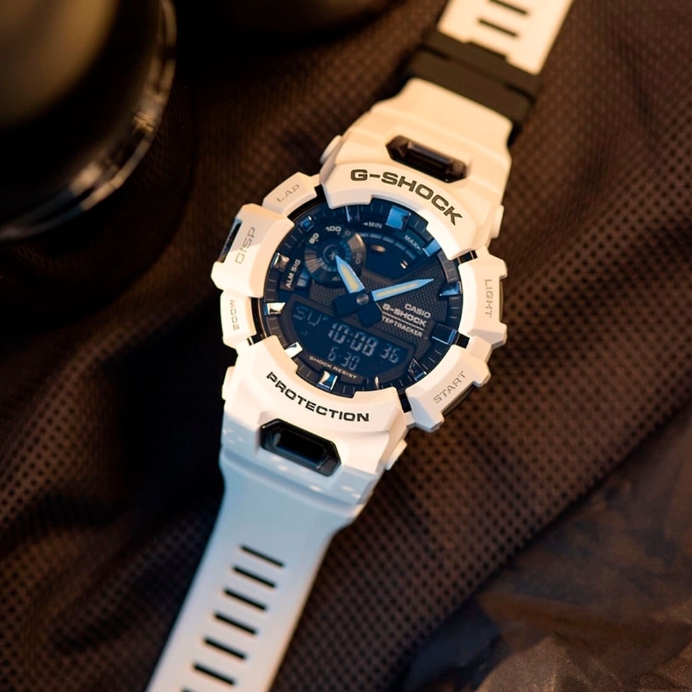 RELOJ CASIO G-SHOCK SERIE G-SQUAD  GBA-900-7AER