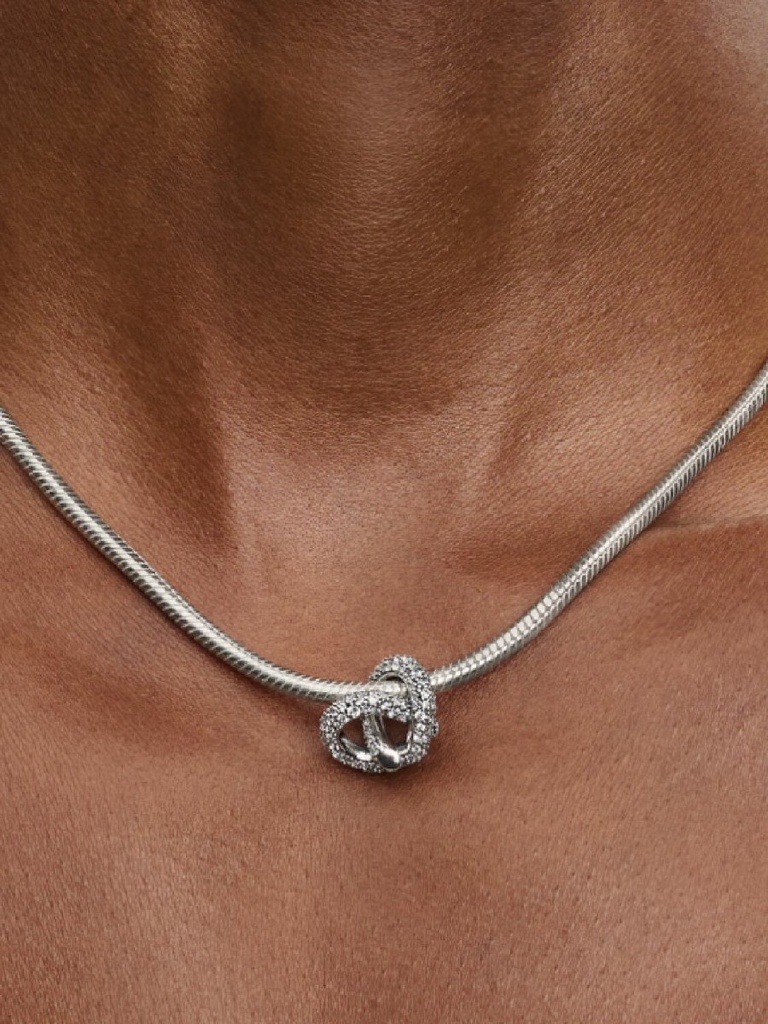Charm Pandora Corazón Nudo Infinito y Pavé